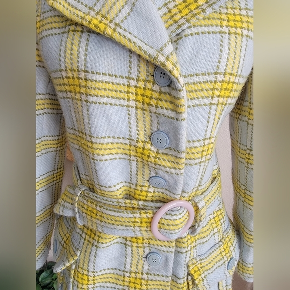Stylish Vintage Union Made Plaid Pea Coat with Belt Spring - Picture 3 of 9
